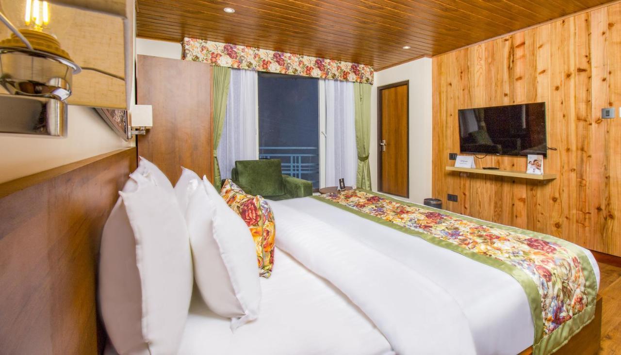 Suite with Balcony,1487996170:JPEG